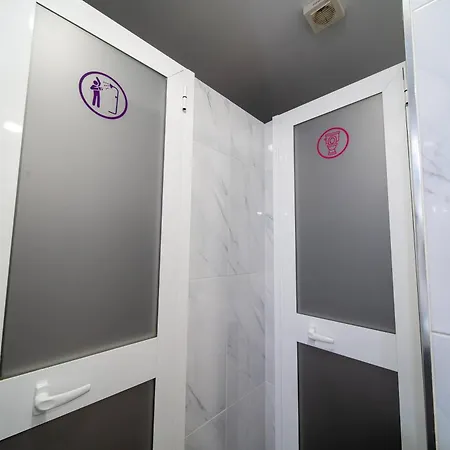 Be Happy - En El Centro De Hostel