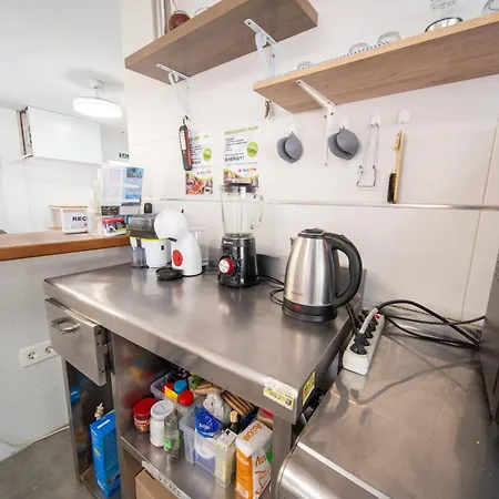 Be Happy - En El Centro De Hostel Nerja