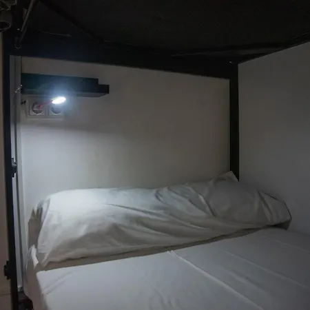 Be Happy - En El Centro De Hostel