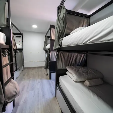 Be Happy - En El Centro De Hostel Nerja