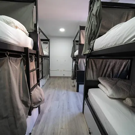 Hostel Be Happy - En El Centro De *