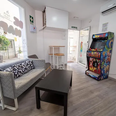 Be Happy - En El Centro De * Nerja