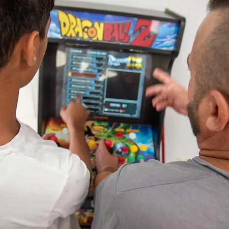 Be Happy - En El Centro De Нерха