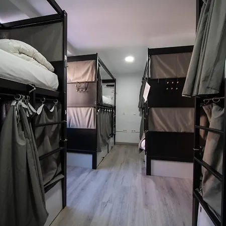 Be Happy - En El Centro De Хостел *