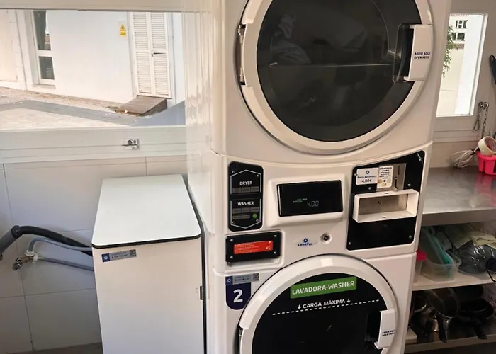 Be Happy - En El Centro De ホステル *